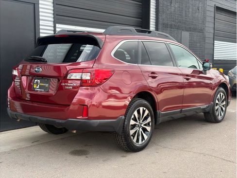 Used 2015 Subaru Outback 3.6R Limited w/ Popular Package #4 AWD/4WD image 10