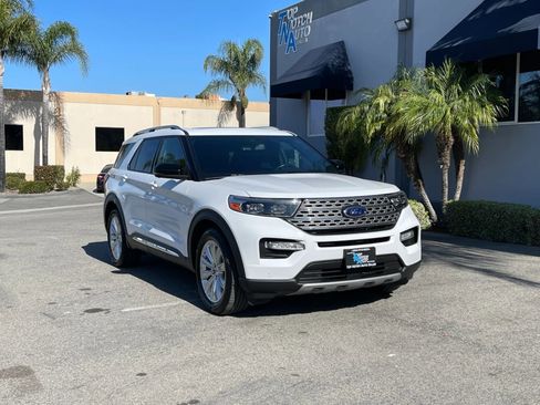 Used 2020 Ford Explorer Limited w/ Hybrid Equipment Group 310A image 3