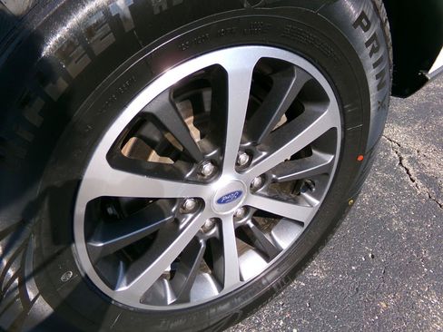 Used 2020 Ford Expedition XLT AWD/4WD image 11