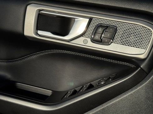 Used 2020 Ford Explorer Limited image 24