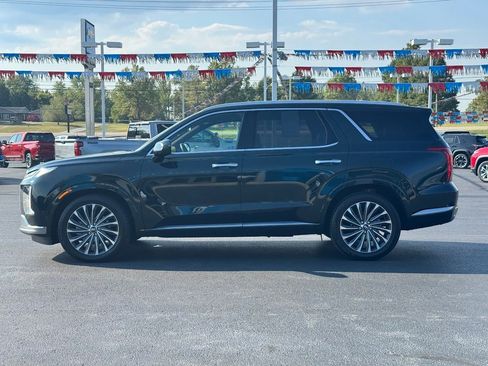Used 2023 Hyundai Palisade Calligraphy image 8