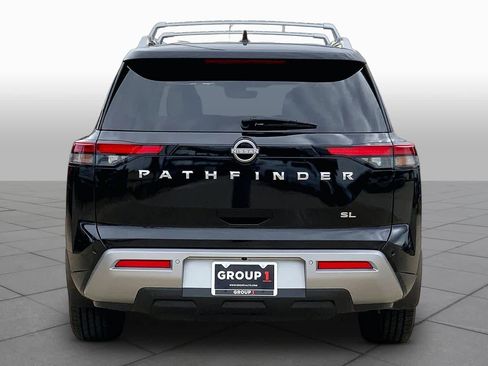 Used 2023 Nissan Pathfinder SL w/ SL Premium Package FWD image 5