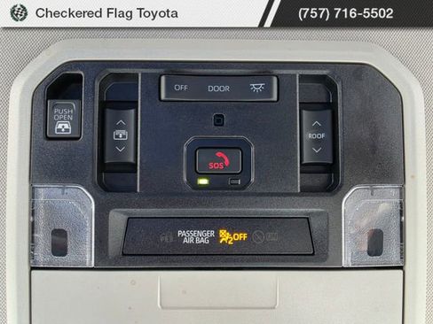 Used 2024 Toyota Tundra Limited AWD/4WD image 12