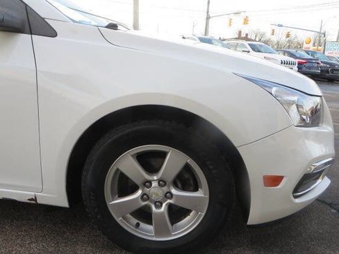 Used 2016 Chevrolet Cruze LT image 19