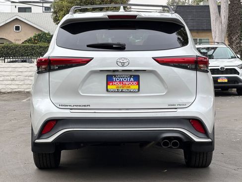 Certified 2023 Toyota Highlander XSE image 5