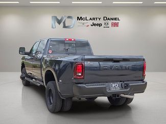 New 2026 RAM 3500 Tradesman AWD/4WD video 4
