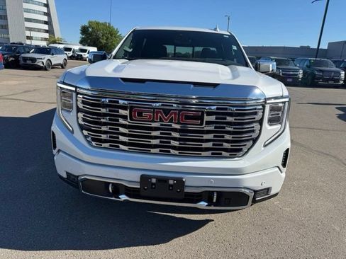 Used 2024 GMC Sierra 1500 Denali AWD/4WD image 5