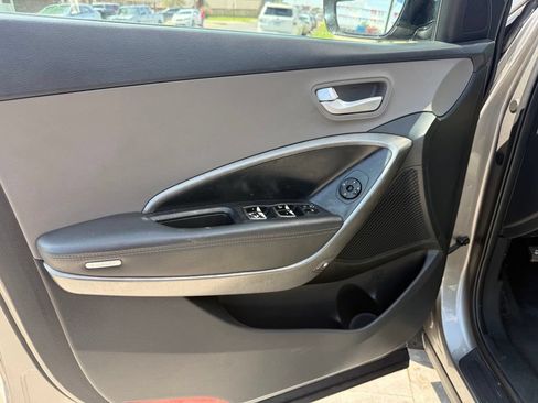 Used 2018 Hyundai Santa Fe Sport FWD image 9