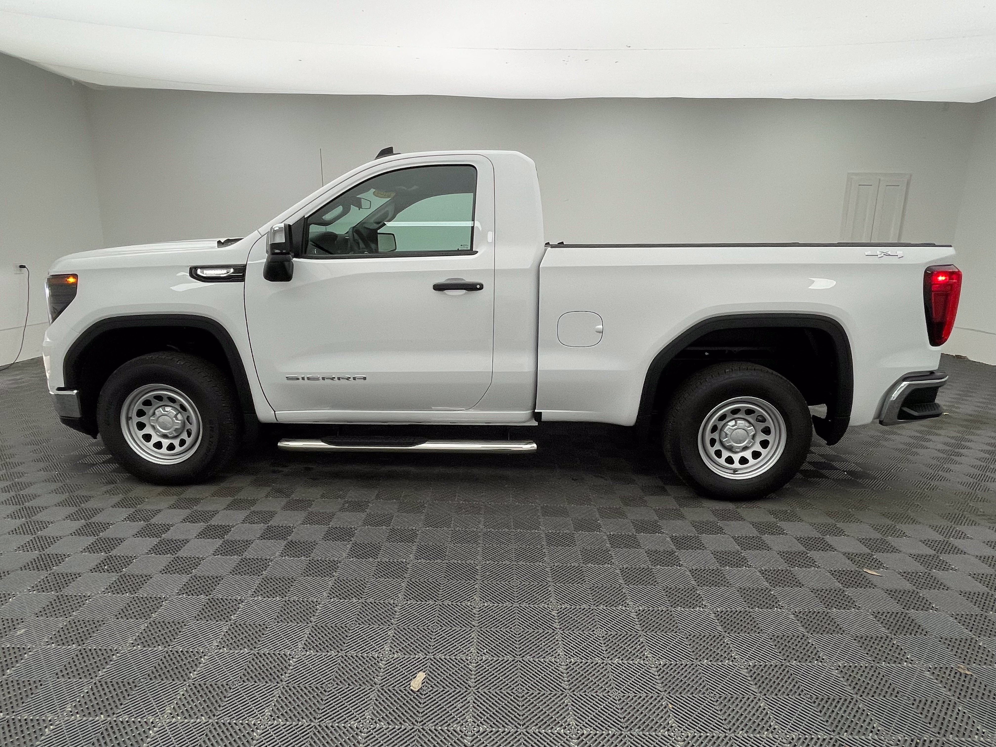 Used 2026 GMC Sierra 1500 Pro w/ Pro Value Package AWD/4WD image 9