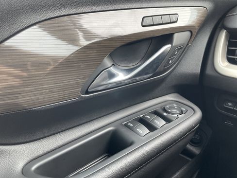 Used 2023 GMC Terrain Denali w/ LPO, Floor Liner Package image 23