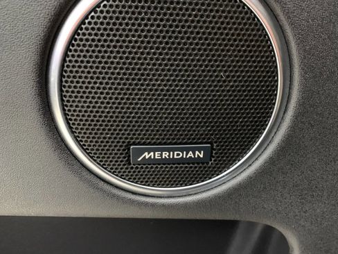 Used 2020 Land Rover Discovery Sport S image 16