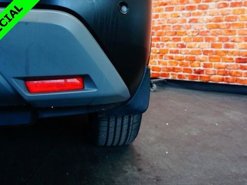 Used 2022 Nissan Rogue SV image 83