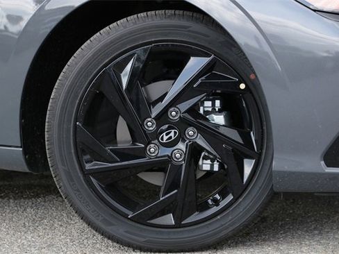 New 2026 Hyundai Elantra SEL Sport image 2