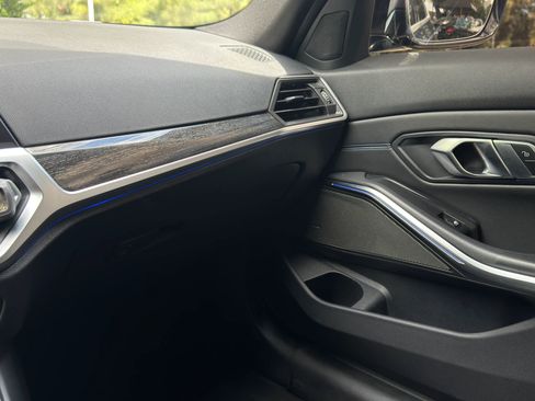 Used 2022 BMW 330i xDrive Sedan w/ Premium Package image 23