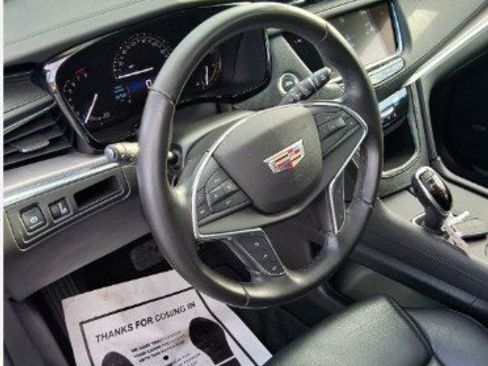 Used 2019 Cadillac XT5 Luxury image 5