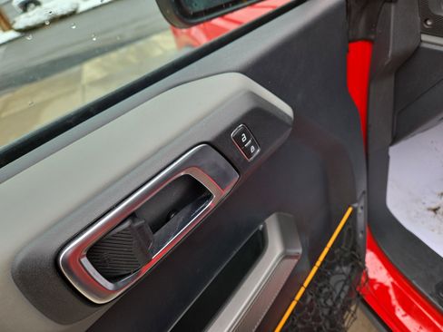 Used 2023 Ford Bronco Badlands w/ Sasquatch Package image 16