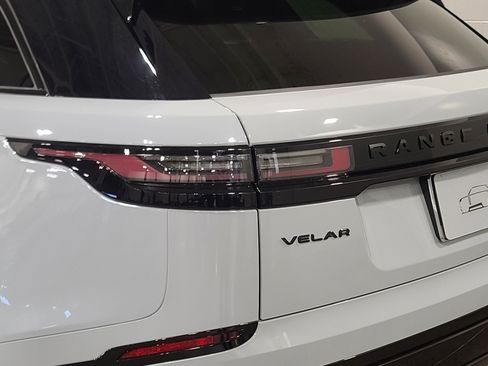 New 2026 Land Rover Range Rover Velar Dynamic SE AWD/4WD image 17