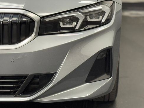 Used 2023 BMW 330i Sedan w/ Driving Assistance Package RWD image 8