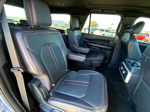 Used 2023 Ford Expedition Limited AWD/4WD image 19