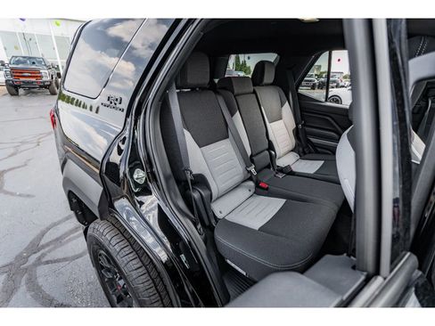 Used 2025 Toyota 4Runner TRD Off-Road image 25