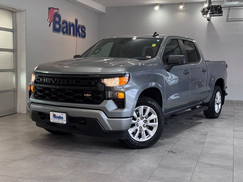 Certified 2023 Chevrolet Silverado 1500 Custom image 2