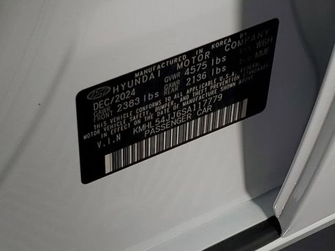 New 2025 Hyundai Sonata Limited image 45