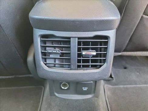 Used 2014 Ford Fusion SE FWD image 14