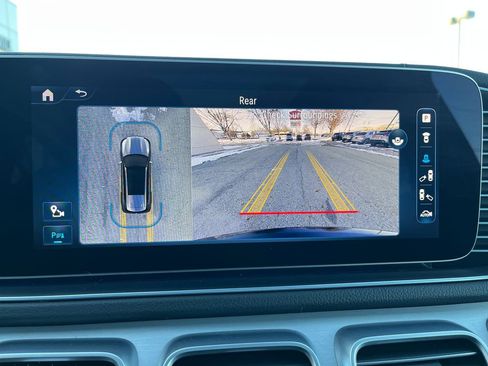 Used 2024 Mercedes-Benz GLS 450 4MATIC image 21