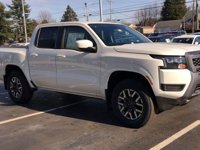 New 2026 Nissan Frontier SV w/ Tow Package