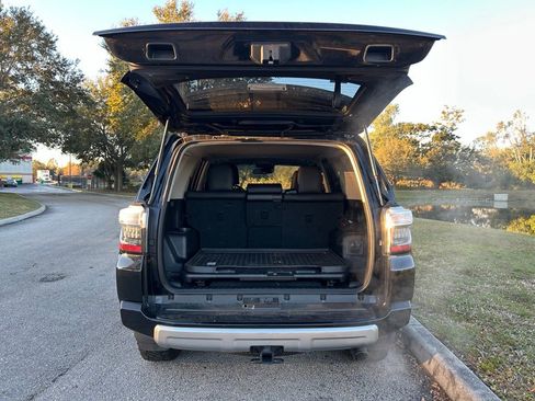 Used 2024 Toyota 4Runner TRD Off-Road Premium w/ Moonroof Package image 10