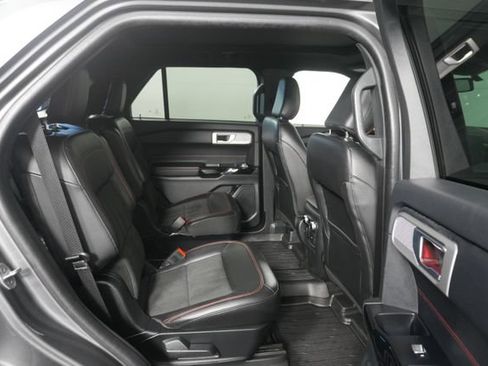 Certified 2023 Ford Explorer ST-Line w/ Class IV Trailer Tow Package AWD/4WD image 29