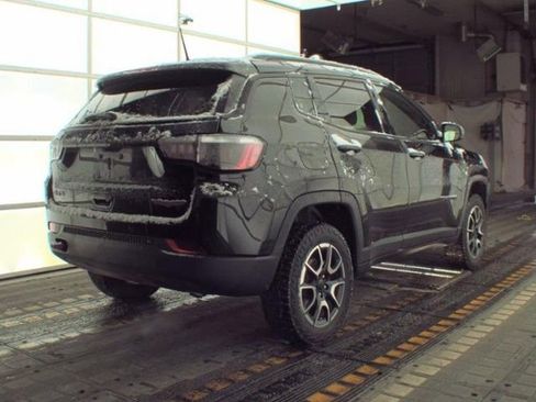 Used 2024 Jeep Compass Trailhawk image 4