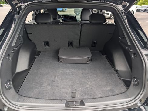 Used 2024 Chevrolet Equinox EV LT FWD image 18