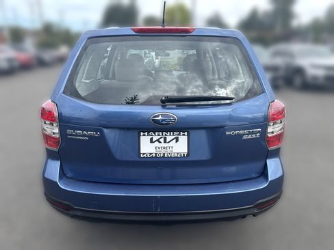 Used 2015 Subaru Forester 2.5i AWD/4WD image 6