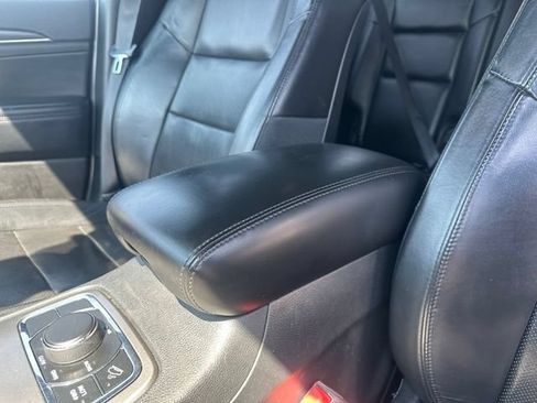 Used 2020 Jeep Grand Cherokee Limited w/ Luxury Group II AWD/4WD image 26
