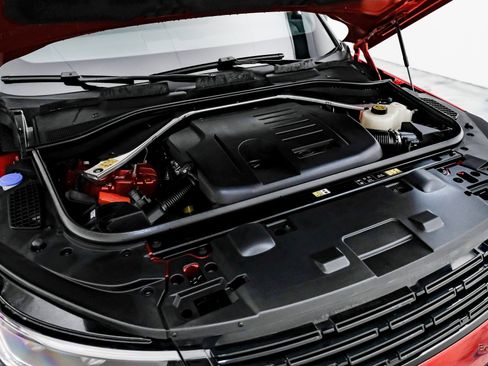 Used 2024 Land Rover Range Rover Sport SE image 82