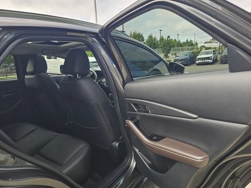 Used 2022 MAZDA CX-30 AWD 2.5 S w/ Premium Package image 16
