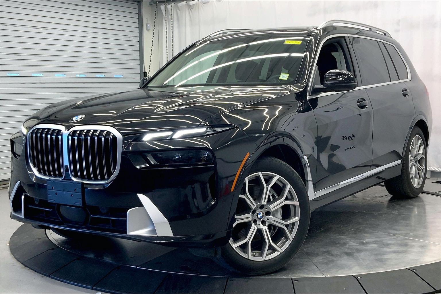 Used 2024 BMW X7 xDrive40i w/ Executive Package AWD/4WD image 1