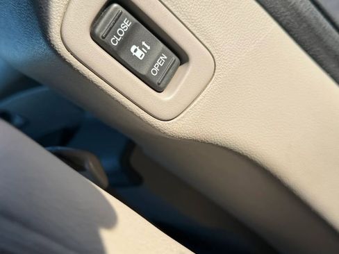Used 2012 Honda Odyssey EX-L image 35
