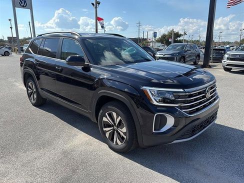 New 2026 Volkswagen Atlas SE image 8