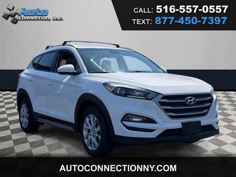 Used 2017 Hyundai Tucson SE image 1