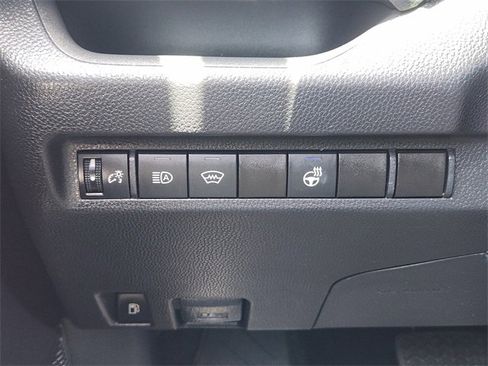 Used 2023 Toyota RAV4 XLE image 22