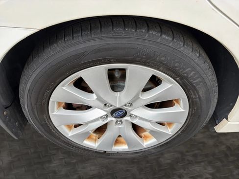 Used 2015 Subaru Legacy 2.5i Premium AWD/4WD image 39