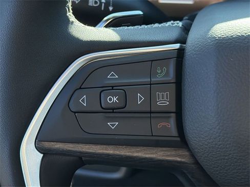 New 2025 Jeep Grand Cherokee Limited image 25