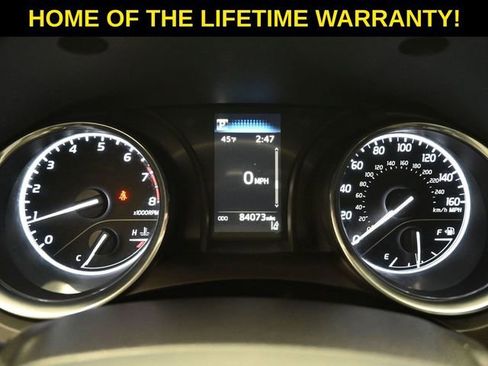 Used 2019 Toyota Camry SE image 17