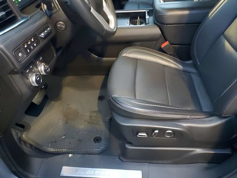 Used 2023 GMC Yukon Denali AWD/4WD image 36