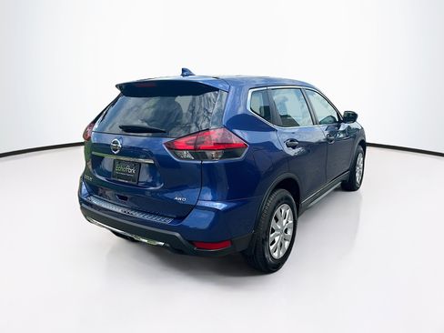 Used 2018 Nissan Rogue S AWD/4WD image 5