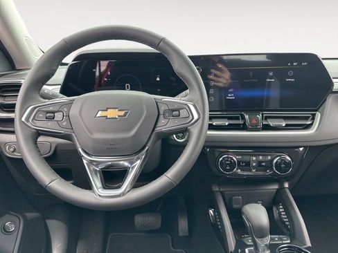 New 2026 Chevrolet TrailBlazer LT w/ Convenience Package AWD/4WD image 9
