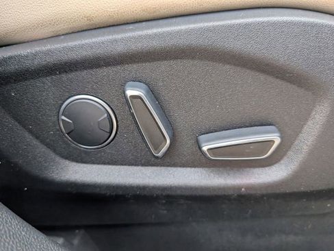 Used 2018 Ford Edge Titanium w/ Equipment Group 301A FWD image 27