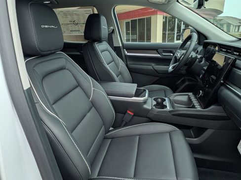 New 2026 GMC Terrain Denali AWD/4WD image 24